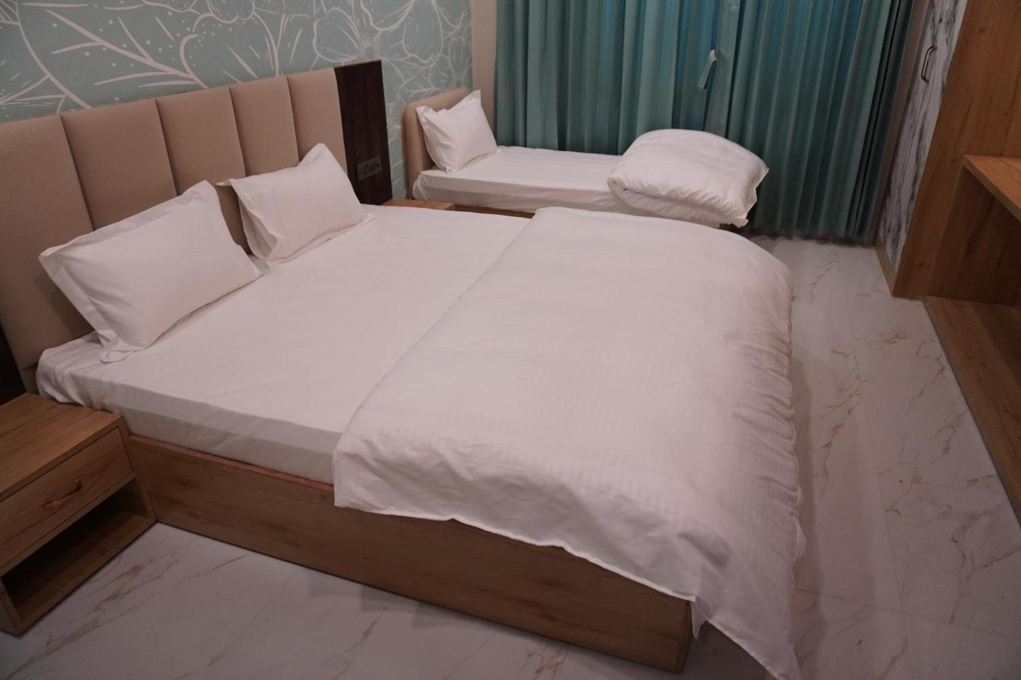 Hotel Heera Palace Khātu Dış mekan fotoğraf