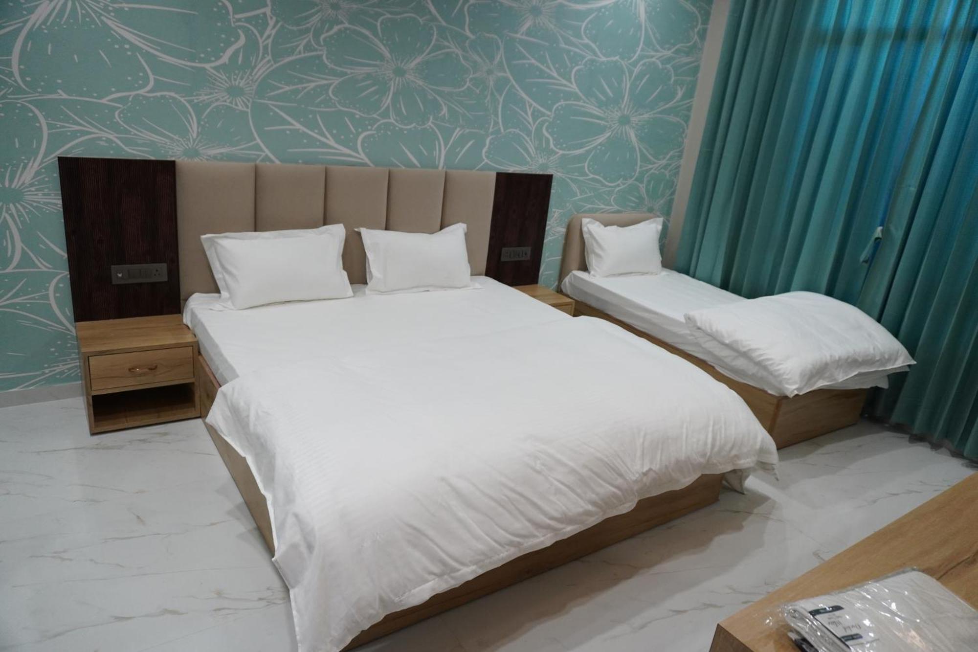 Hotel Heera Palace Khātu Dış mekan fotoğraf