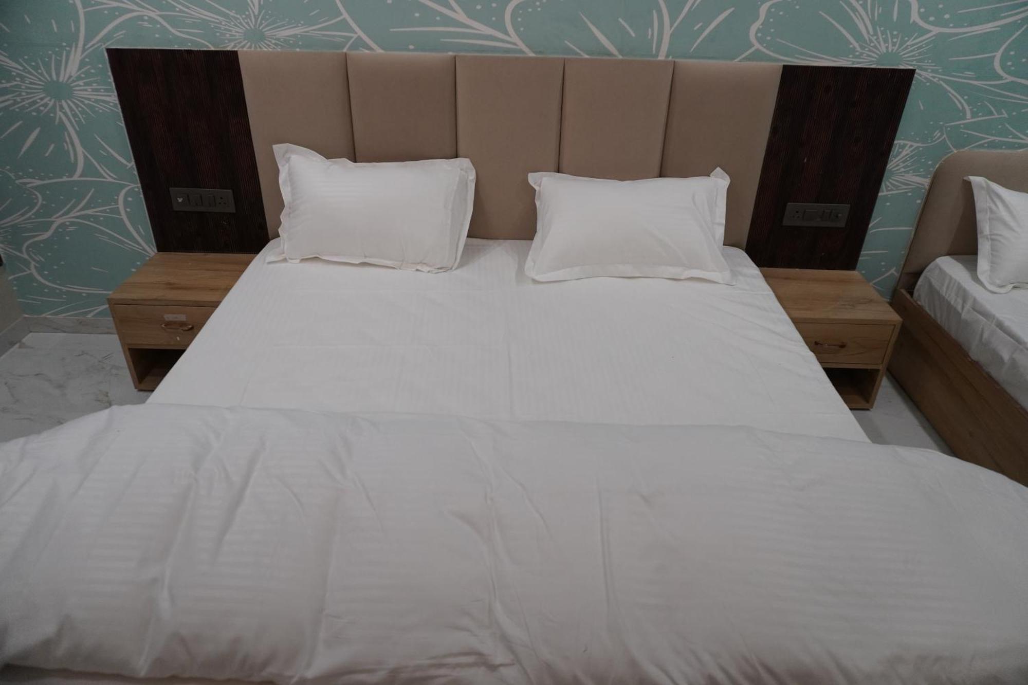 Hotel Heera Palace Khātu Dış mekan fotoğraf