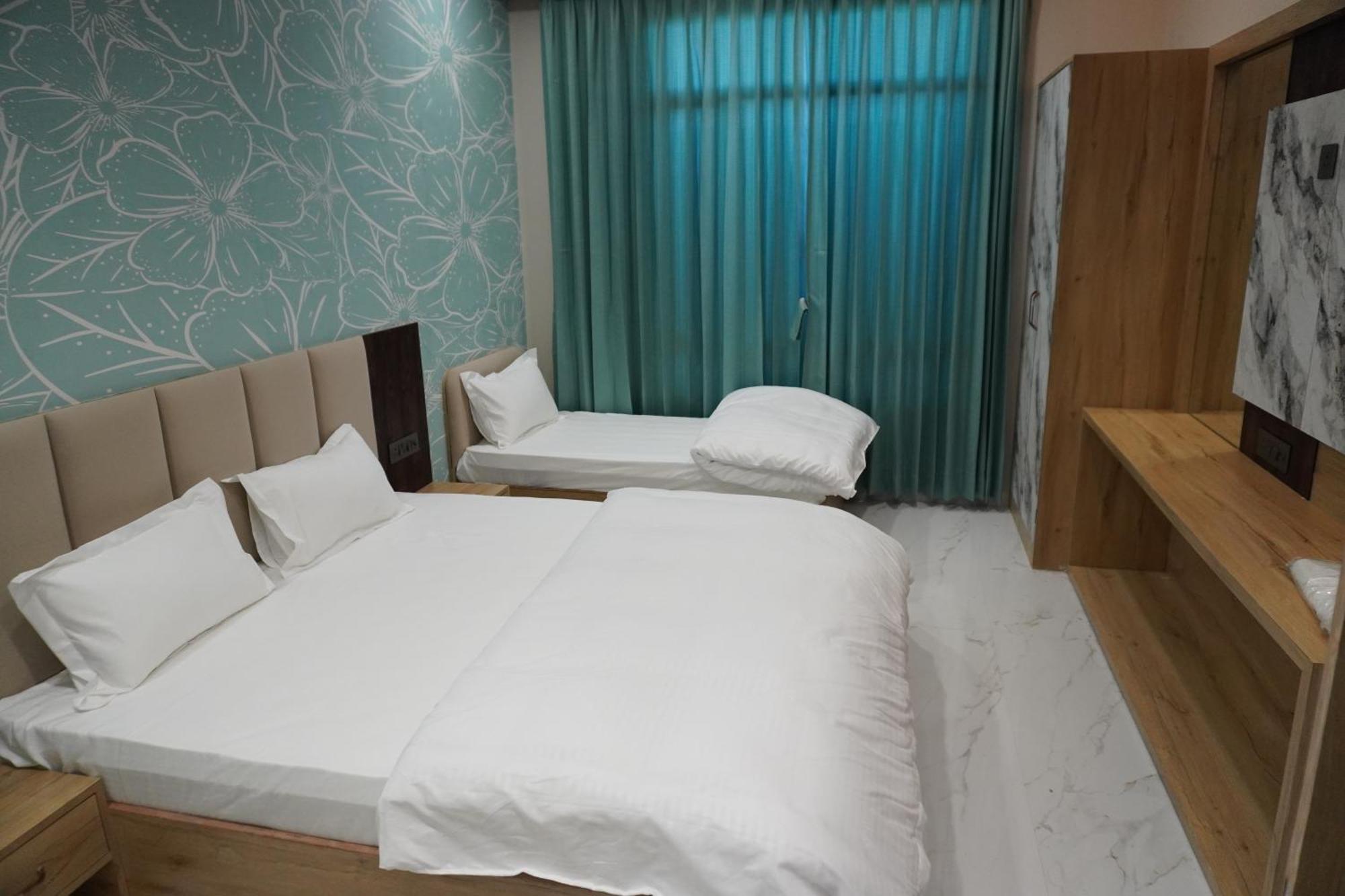 Hotel Heera Palace Khātu Dış mekan fotoğraf