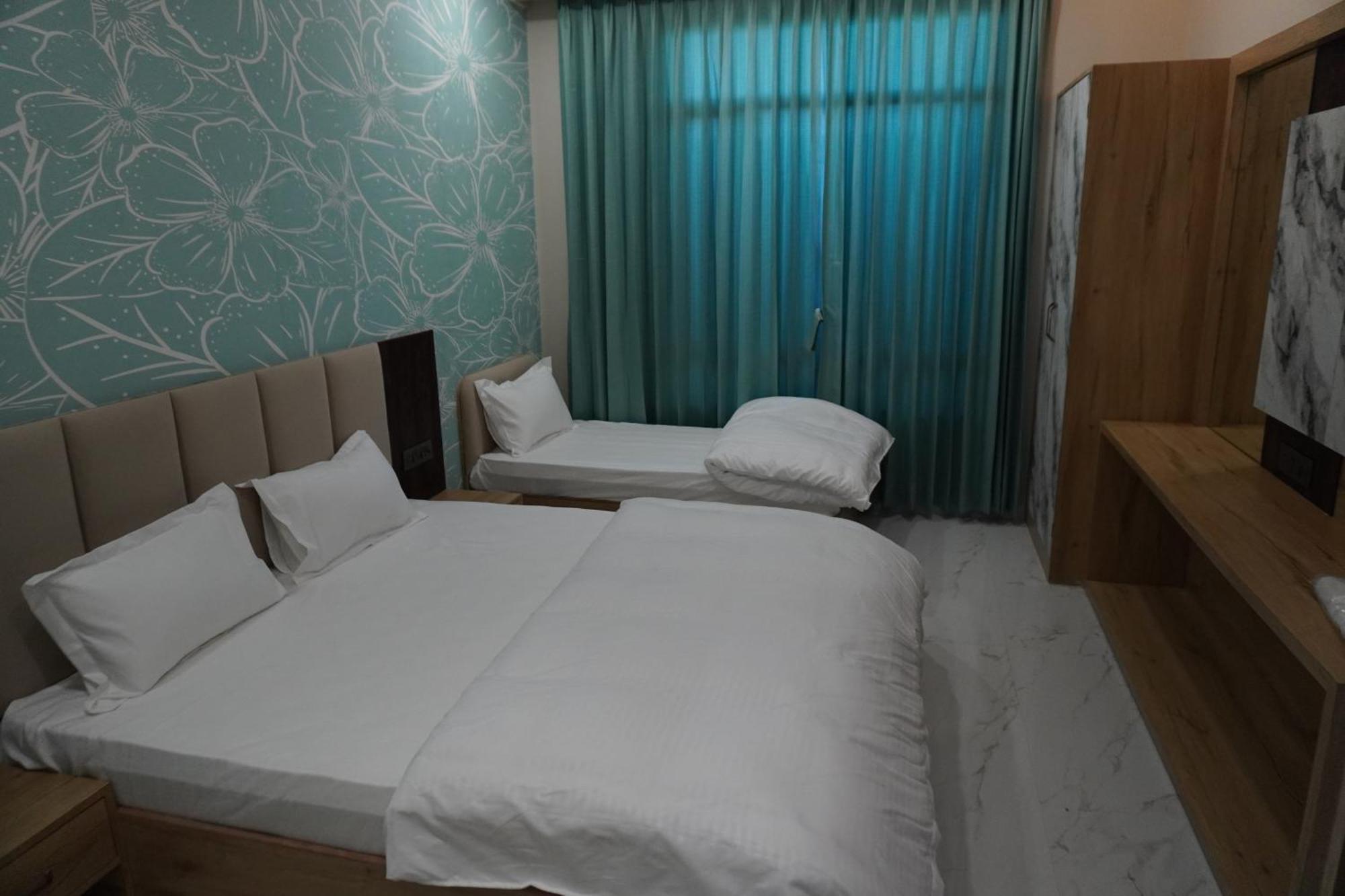 Hotel Heera Palace Khātu Dış mekan fotoğraf