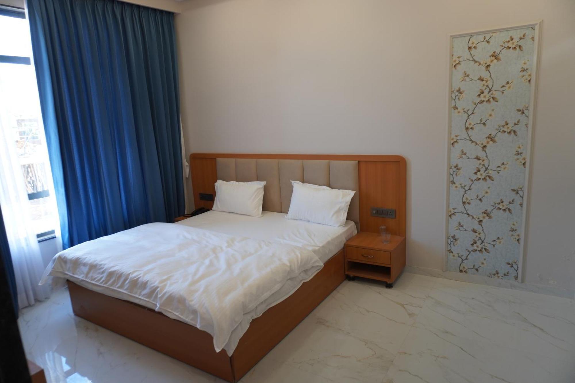 Hotel Heera Palace Khātu Dış mekan fotoğraf